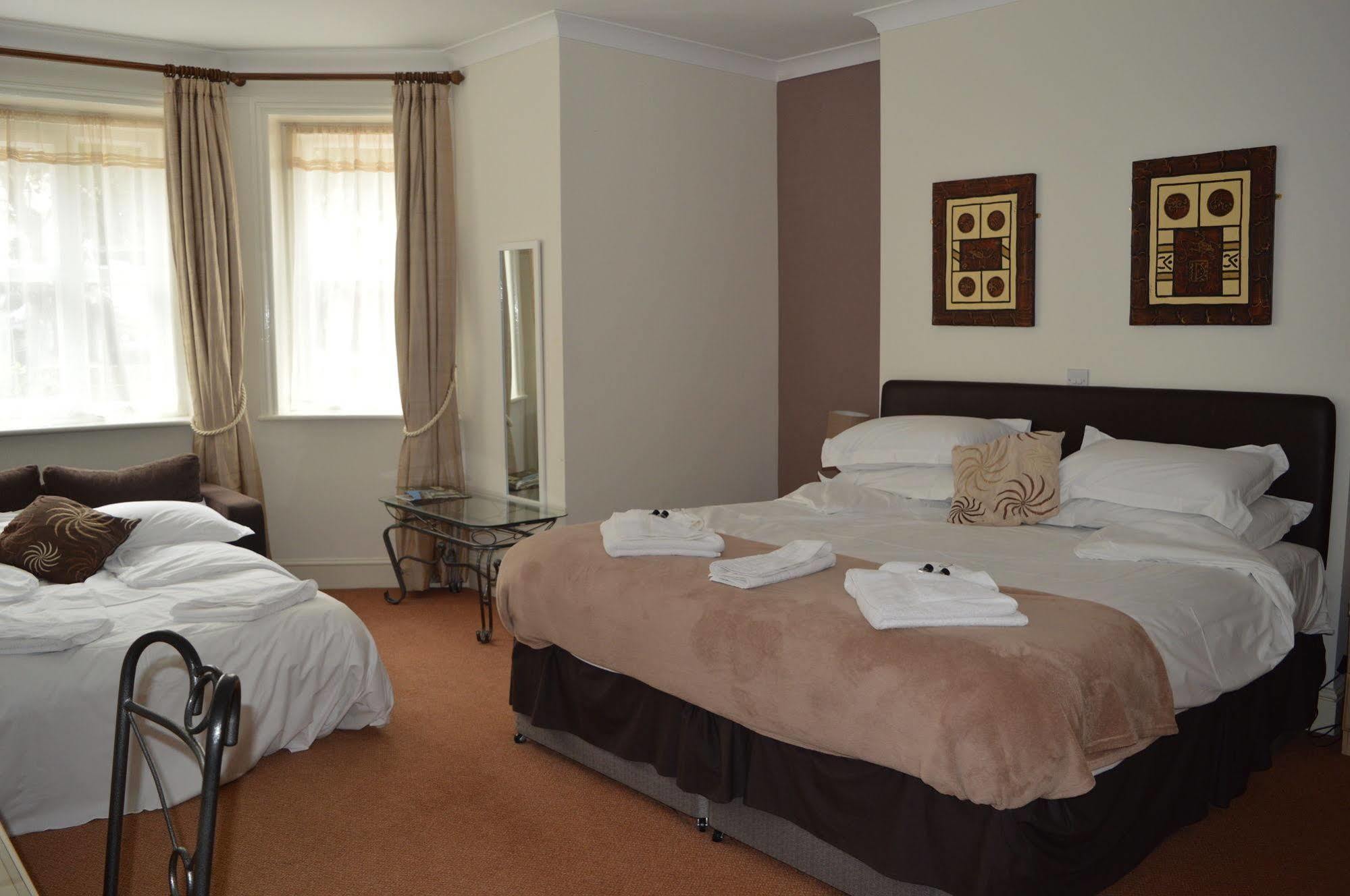 The Sheldon B&B - Free Private Parking AEGON International Exteriér fotografie